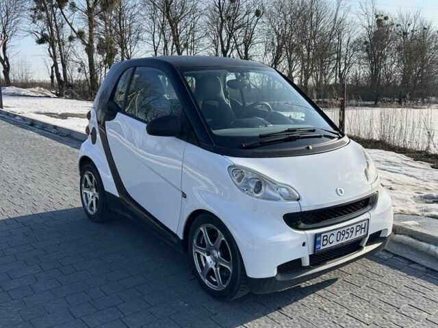 Білий Смарт Fortwo, об'ємом двигуна 1 л та пробігом 154 тис. км за 5500 $, фото 1 на Automoto.ua