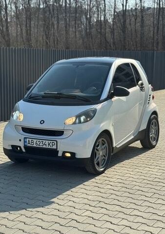 Белый Смарт Форту, объемом двигателя 1 л и пробегом 187 тыс. км за 4300 $, фото 1 на Automoto.ua