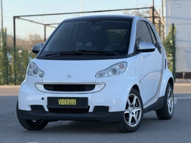 Білий Смарт Fortwo, об'ємом двигуна 1 л та пробігом 206 тис. км за 5350 $, фото 1 на Automoto.ua