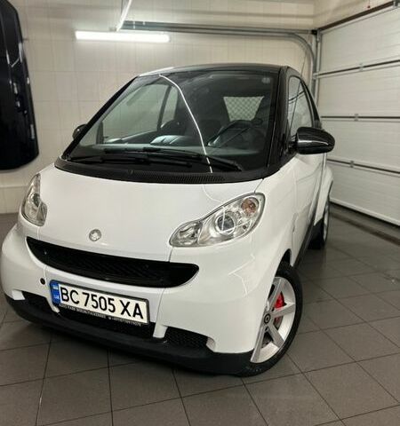 Білий Смарт Fortwo, об'ємом двигуна 1 л та пробігом 185 тис. км за 5500 $, фото 1 на Automoto.ua
