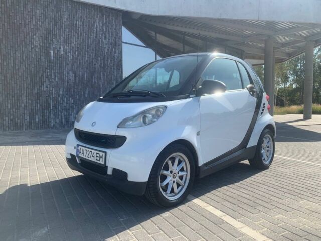 Білий Смарт Fortwo, об'ємом двигуна 1 л та пробігом 160 тис. км за 5200 $, фото 1 на Automoto.ua