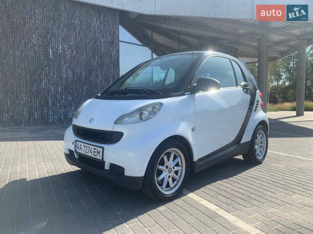Белый Смарт Форту, объемом двигателя 1 л и пробегом 260 тыс. км за 5200 $, фото 1 на Automoto.ua