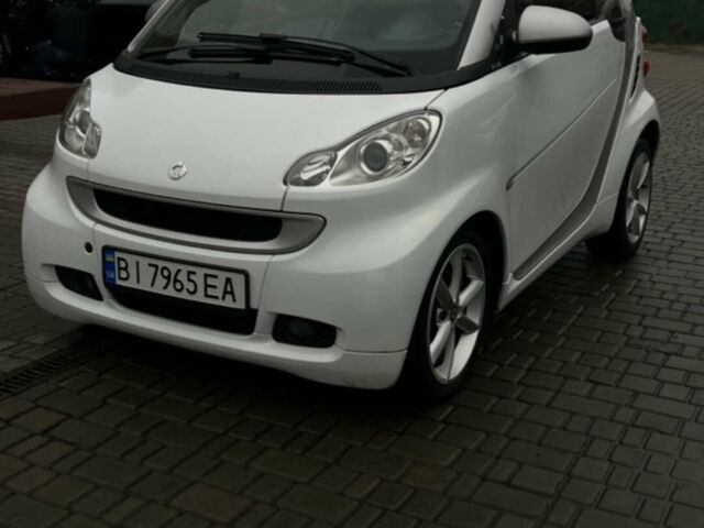 Білий Смарт Fortwo, об'ємом двигуна 1 л та пробігом 153 тис. км за 6000 $, фото 1 на Automoto.ua