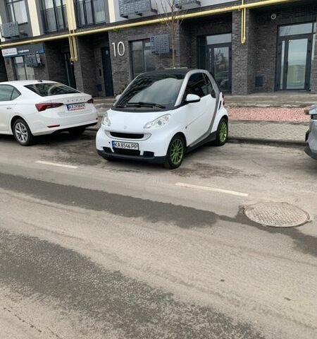Білий Смарт Fortwo, об'ємом двигуна 1 л та пробігом 109 тис. км за 5700 $, фото 1 на Automoto.ua