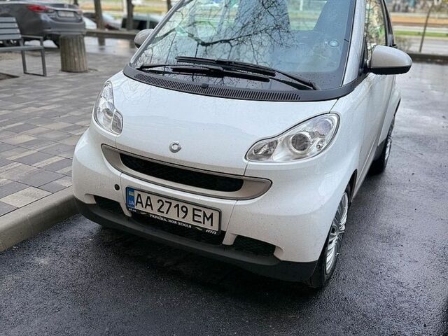 Белый Смарт Форту, объемом двигателя 1 л и пробегом 107 тыс. км за 5200 $, фото 1 на Automoto.ua