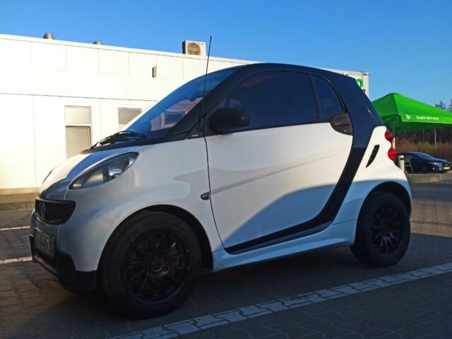 Білий Смарт Fortwo, об'ємом двигуна 1 л та пробігом 155 тис. км за 5748 $, фото 1 на Automoto.ua