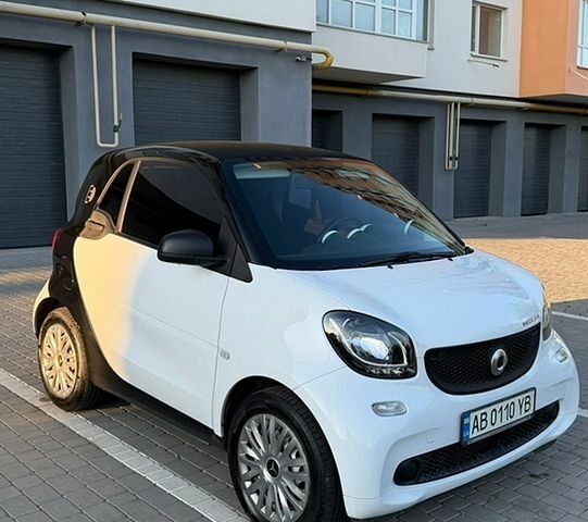 Белый Смарт Форту, объемом двигателя 0 л и пробегом 64 тыс. км за 8200 $, фото 1 на Automoto.ua