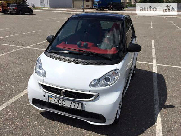 Білий Смарт Fortwo, об'ємом двигуна 1 л та пробігом 91 тис. км за 7990 $, фото 1 на Automoto.ua