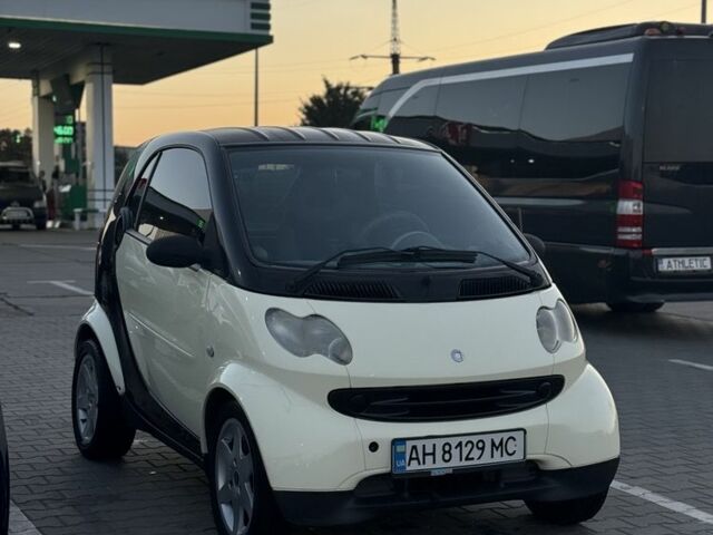 Бежевий Смарт Fortwo, об'ємом двигуна 0.7 л та пробігом 200 тис. км за 3000 $, фото 1 на Automoto.ua