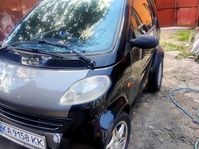 Чорний Смарт Fortwo, об'ємом двигуна 0.6 л та пробігом 160 тис. км за 2000 $, фото 1 на Automoto.ua