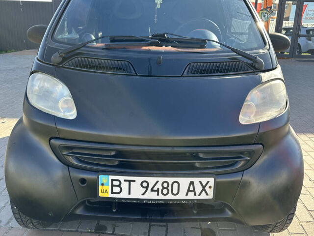 Чорний Смарт Fortwo, об'ємом двигуна 0.8 л та пробігом 203 тис. км за 3200 $, фото 1 на Automoto.ua