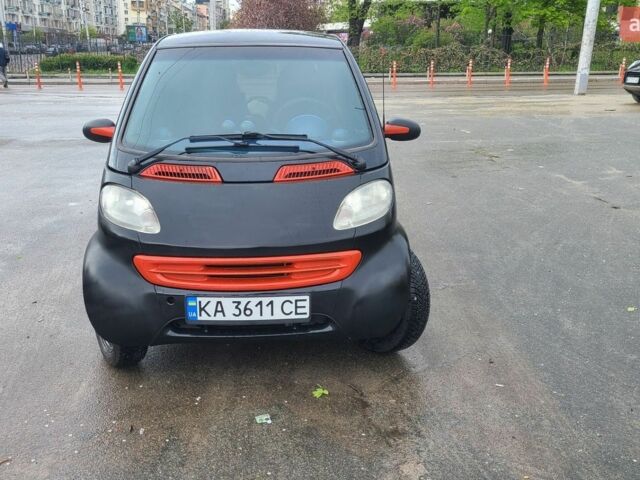 Чорний Смарт Fortwo, об'ємом двигуна 0.6 л та пробігом 235 тис. км за 2350 $, фото 1 на Automoto.ua
