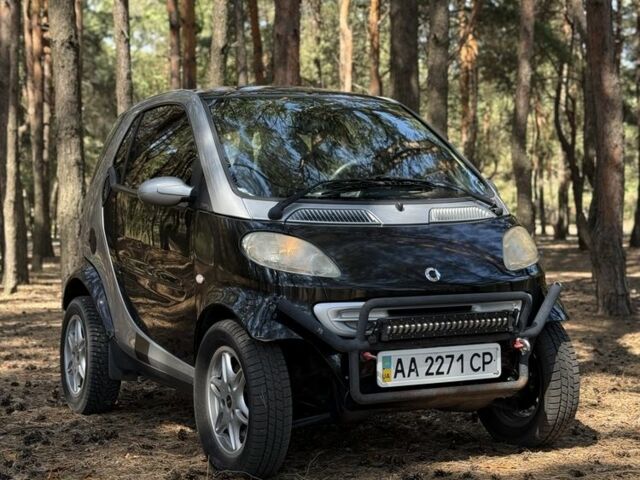 Чорний Смарт Fortwo, об'ємом двигуна 0.8 л та пробігом 200 тис. км за 2500 $, фото 1 на Automoto.ua