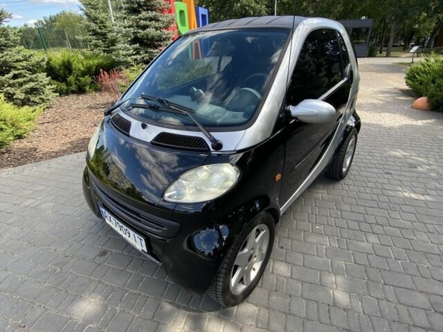 Чорний Смарт Fortwo, об'ємом двигуна 0.6 л та пробігом 215 тис. км за 2800 $, фото 1 на Automoto.ua