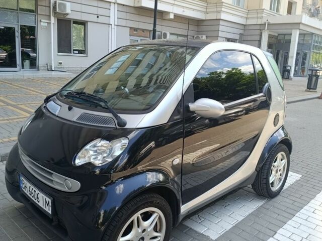 Чорний Смарт Fortwo, об'ємом двигуна 0.7 л та пробігом 169 тис. км за 3500 $, фото 1 на Automoto.ua