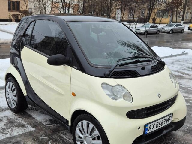 Чорний Смарт Fortwo, об'ємом двигуна 0.7 л та пробігом 111 тис. км за 4000 $, фото 1 на Automoto.ua