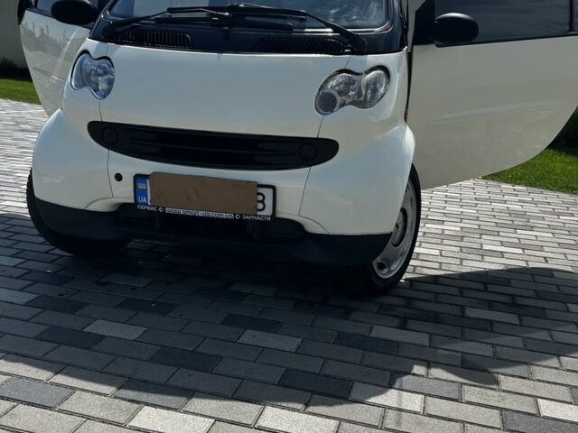 Чорний Смарт Fortwo, об'ємом двигуна 0.7 л та пробігом 206 тис. км за 2841 $, фото 1 на Automoto.ua