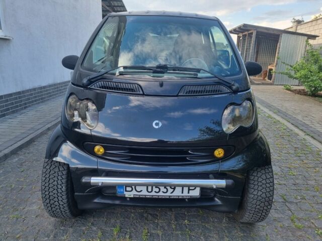 Чорний Смарт Fortwo, об'ємом двигуна 0.7 л та пробігом 154 тис. км за 4500 $, фото 1 на Automoto.ua