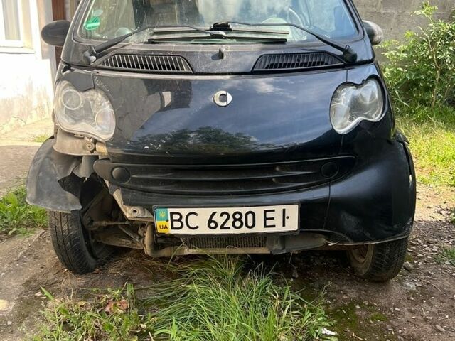 Чорний Смарт Fortwo, об'ємом двигуна 0.7 л та пробігом 177 тис. км за 1000 $, фото 1 на Automoto.ua