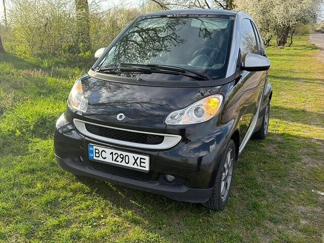 Чорний Смарт Fortwo, об'ємом двигуна 0.8 л та пробігом 166 тис. км за 4999 $, фото 1 на Automoto.ua
