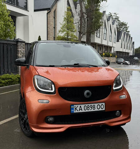 Чорний Смарт Fortwo, об'ємом двигуна 1 л та пробігом 115 тис. км за 9000 $, фото 1 на Automoto.ua