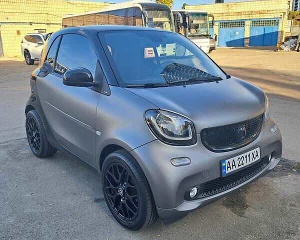 Чорний Смарт Fortwo, об'ємом двигуна 1 л та пробігом 80 тис. км за 11400 $, фото 1 на Automoto.ua