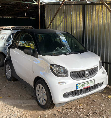 Чорний Смарт Fortwo, об'ємом двигуна 0 л та пробігом 7 тис. км за 5600 $, фото 1 на Automoto.ua