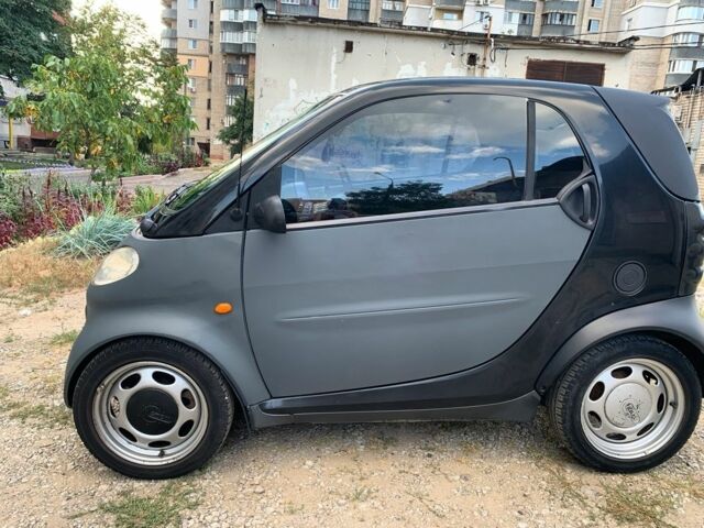 Чорний Смарт Fortwo, об'ємом двигуна 0.6 л та пробігом 237 тис. км за 2000 $, фото 1 на Automoto.ua