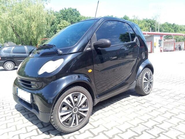 Чорний Смарт Fortwo, об'ємом двигуна 0.6 л та пробігом 199 тис. км за 3800 $, фото 1 на Automoto.ua