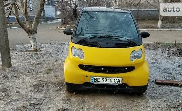 Чорний Смарт Fortwo, об'ємом двигуна 0.7 л та пробігом 120 тис. км за 4000 $, фото 1 на Automoto.ua