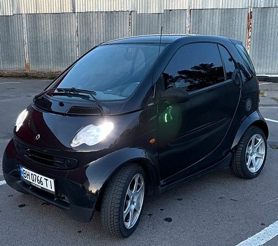 Смарт Форту, объемом двигателя 0.6 л и пробегом 194 тыс. км за 3100 $, фото 1 на Automoto.ua