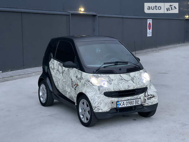 Смарт Fortwo, об'ємом двигуна 0.7 л та пробігом 183 тис. км за 3400 $, фото 1 на Automoto.ua