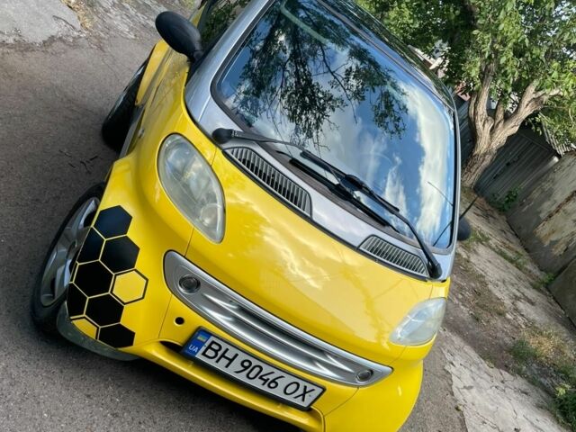 Жовтий Смарт Fortwo, об'ємом двигуна 0.6 л та пробігом 260 тис. км за 2642 $, фото 1 на Automoto.ua