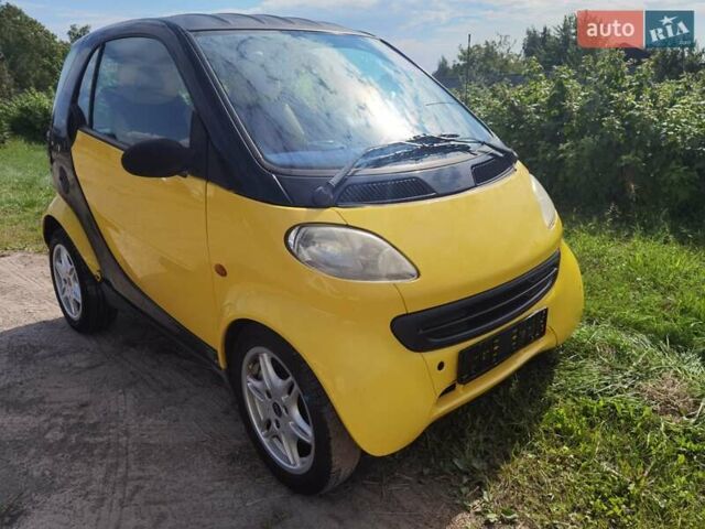Жовтий Смарт Fortwo, об'ємом двигуна 0.6 л та пробігом 172 тис. км за 2950 $, фото 1 на Automoto.ua
