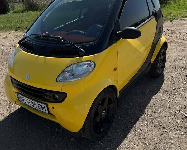 Желтый Смарт Форту, объемом двигателя 0.6 л и пробегом 191 тыс. км за 2900 $, фото 1 на Automoto.ua