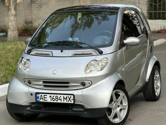 Сірий Смарт Fortwo, об'ємом двигуна 0.7 л та пробігом 210 тис. км за 4200 $, фото 1 на Automoto.ua