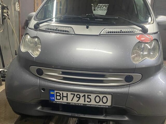 Сірий Смарт Fortwo, об'ємом двигуна 0.6 л та пробігом 150 тис. км за 2500 $, фото 1 на Automoto.ua