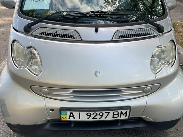 Сірий Смарт Fortwo, об'ємом двигуна 0.7 л та пробігом 235 тис. км за 3100 $, фото 1 на Automoto.ua
