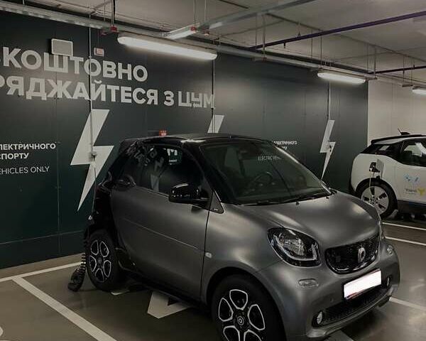 Серый Смарт Форту, объемом двигателя 0 л и пробегом 95 тыс. км за 12000 $, фото 1 на Automoto.ua