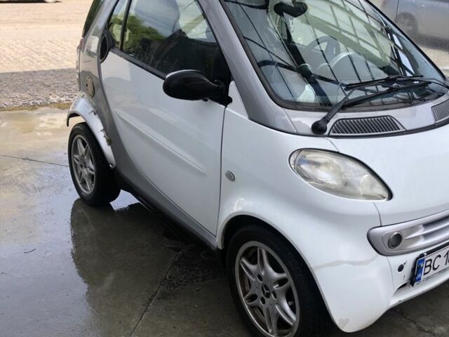 Сірий Смарт Fortwo, об'ємом двигуна 0.6 л та пробігом 181 тис. км за 3000 $, фото 1 на Automoto.ua