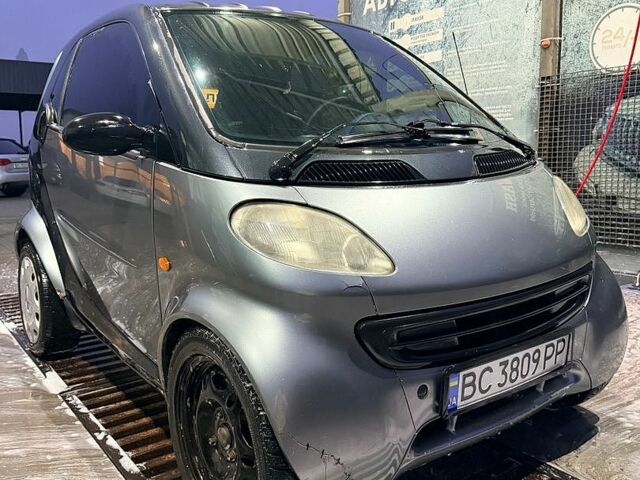Сірий Смарт Fortwo, об'ємом двигуна 0.6 л та пробігом 215 тис. км за 2500 $, фото 1 на Automoto.ua