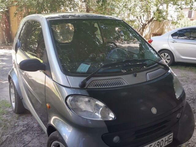 Сірий Смарт Fortwo, об'ємом двигуна 0.6 л та пробігом 171 тис. км за 3100 $, фото 1 на Automoto.ua