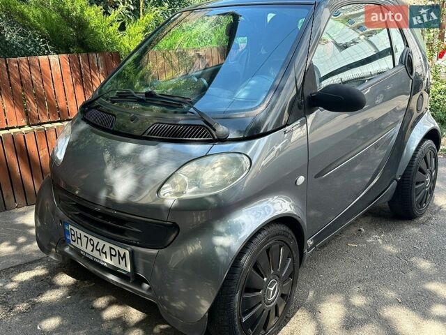 Сірий Смарт Fortwo, об'ємом двигуна 0.6 л та пробігом 132 тис. км за 2050 $, фото 1 на Automoto.ua