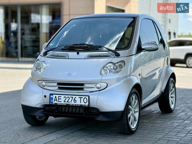 Сірий Смарт Fortwo, об'ємом двигуна 0.7 л та пробігом 235 тис. км за 3700 $, фото 1 на Automoto.ua