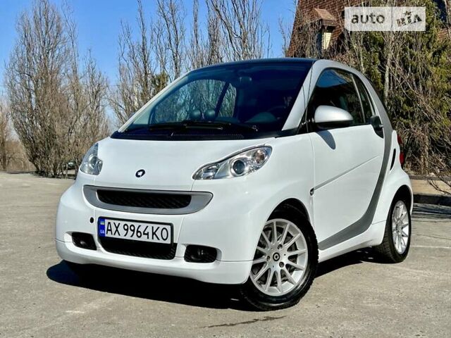 Сірий Смарт Fortwo, об'ємом двигуна 0 л та пробігом 178 тис. км за 5400 $, фото 1 на Automoto.ua