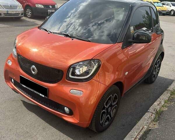 Помаранчевий Смарт Fortwo, об'ємом двигуна 1 л та пробігом 55 тис. км за 8000 $, фото 1 на Automoto.ua