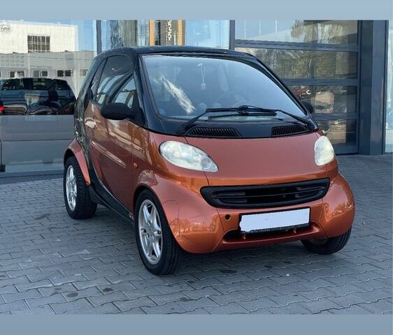 Оранжевый Смарт Форту, объемом двигателя 0.6 л и пробегом 203 тыс. км за 2800 $, фото 1 на Automoto.ua