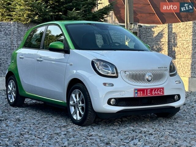 Білий Смарт EQ Forfour, об'ємом двигуна 0 л та пробігом 134 тис. км за 8350 $, фото 1 на Automoto.ua