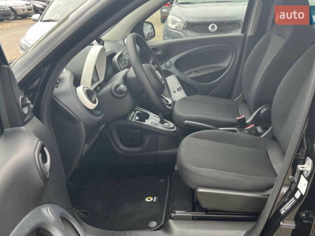 Чорний Смарт EQ Forfour, об'ємом двигуна 0 л та пробігом 25 тис. км за 16760 $, фото 1 на Automoto.ua