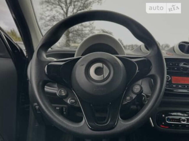 Черный Смарт EQ Forfour, объемом двигателя 0 л и пробегом 35 тыс. км за 16550 $, фото 1 на Automoto.ua